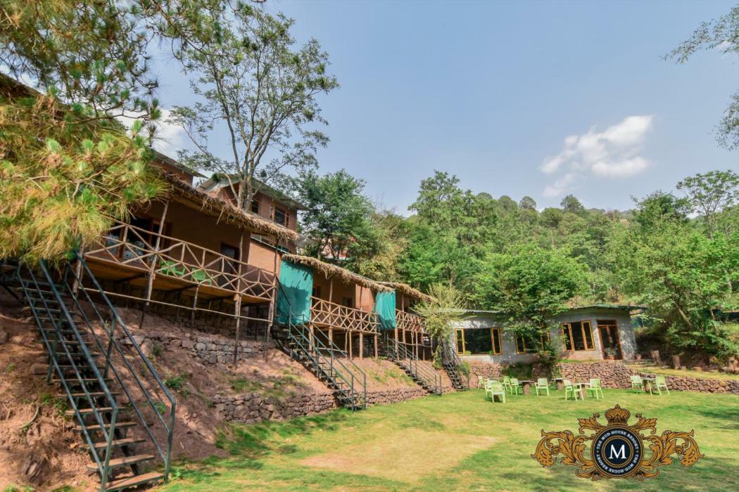The Mud House Resort Kasauli Exterior photo